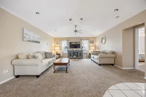 Hidden Treasure with Large Heated Pool near Boat Park 3bd/2ba - Image 4