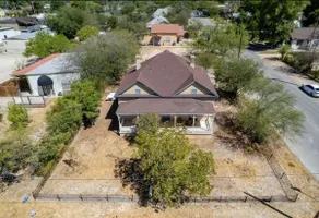 Charming 4BR Historic Home - Central Location - Image 5
