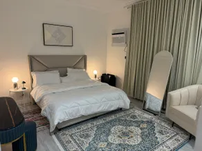 Luxury self-check-in apartment 4 minutes from the airport - Image 2