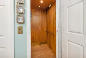 3BR/2.5BA Townhouse with Elevator & Community Pool - Image 5
