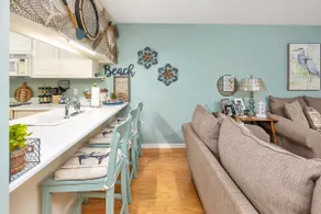 3BR/2.5BA Townhouse with Elevator & Community Pool - Image 4