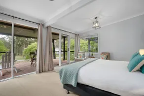 27 Rows on Hermitage Wisteria Cottage - 1 Bedroom - Image 5
