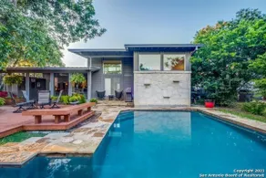 Stunning Home | Serene POOL | Firepit by Airport - Image 4