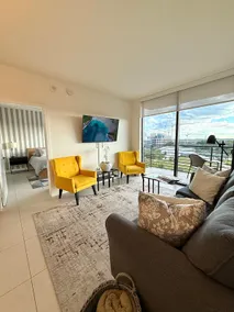 Best location fully equipped w pool & parking - Image 4