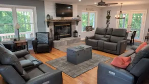 Restful Rustic Farmhouse on Lake Cumberland - Image 4