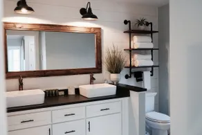 Spacious 2 BR Condo | Minutes to DT Mystic - Image 4
