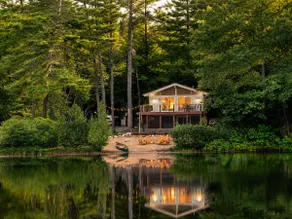 Pond-Side Chalet • Private Beach • Canoe & Kayak • Sleeps 7 • Near Storyland - Image 2