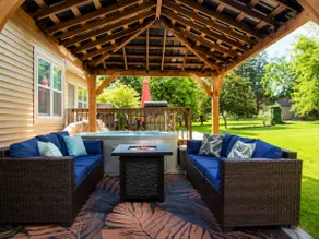 Stunning 5 BR,  2 King Bed, 2 Garage, 4 BTH Family Friendly Home with Hot Tub - Image 4
