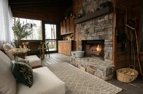 Mnt Views|Pool|Sauna|HotTub|Hiking|Couples Retreat - Image 5