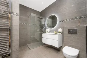 Luxurious 2-room apartment – Parking – Carré d'Or Menton - Image 4
