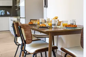 Luxurious 2-room apartment – Parking – Carré d'Or Menton - Image 3
