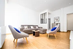 Luxurious 2-room apartment – Parking – Carré d'Or Menton - Image 4