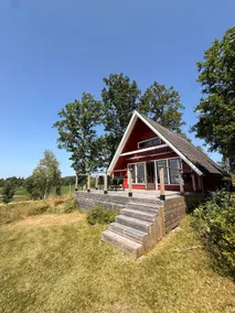 Cottage in the countryside with proximity to forest and city. - Image 2