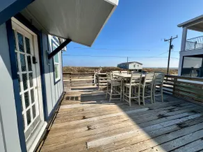 Sand Life Upper Deck |Ocean Views & Private Access - Image 2