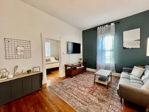 Cozy Bungalow w/ Nespresso Coffee Maker! - Image 2