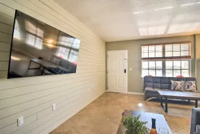Coastal Clearwater Condo: Half Mile to Beach! - Image 5