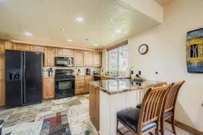 6180 Foxpoint Townhouse - Image 3