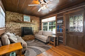 Lake House Retreat on Wood Creek Lake - Image 5
