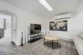 Bright 2 bedroom condo near Red Rocks & Denver - Image 5