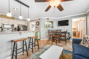 Convenient and Comfortable Suite in Beachfront Res - Image 3
