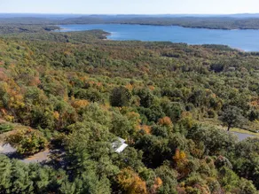 New Breathtaking Catskill Retreat with Views and Hot Tub, The Nest Retreat in Woodstock Catskill - Image 2