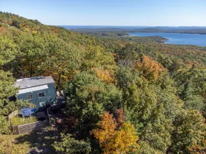 New Breathtaking Catskill Retreat with Views and Hot Tub, The Nest Retreat in Woodstock Catskill - Image 3