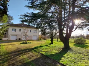 Country home, park, foosball, pool, 5 minutes from Agen - Image 2