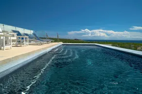 Gorgeous Oceanview 2 King beds 2 pools /near beach - Image 2