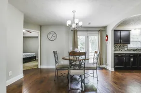 Gorgeous Cozy Home Near Fort Campbell and Casino - Image 5