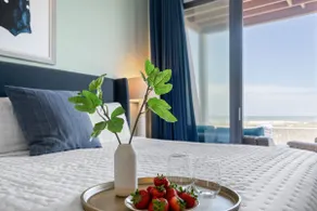 Beachfront-Pet Friendly-2 Mstr Suites-Large Deck-Water Views - Image 3