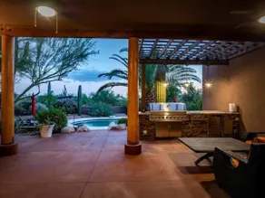 Desert Hideaway Shuffleboard Court Golf Billiards - Image 4