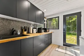 Beachfront cottage on the Ottawa River - Image 5