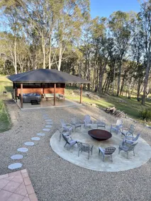 Bushland Escape / Sleeps 13 / Nature Spa Retreat - Image 5