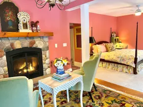Magazine-Worthy Farmhouse| Hot Tub| 3 Acres| Bocce - Image 5