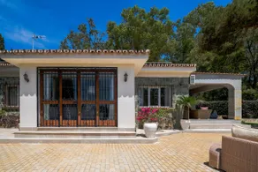 Villa Vita in Elviria, Marbella - Image 4