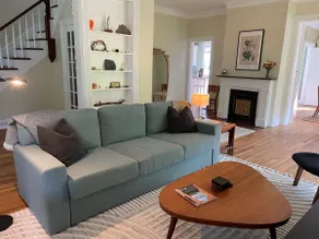 Relax in a Grand Victorian Dame - Image 3