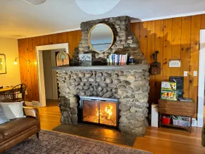 Cozy Lake Front Cottage - Family & Pet Friendly! - Image 4