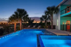 Key West Themed Lakefront Oasis with Sailboat - Image 3