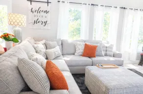 Modern 4BR Retreat • Sleeps 8+ • Spa Tub - Image 2