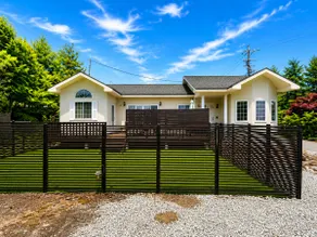 Dog-friendly American house with dog run and BBQ - Image 5