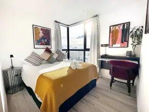 ★Stylish, Arty 2BR APT - Trendiest District +VIEW★ - Image 4