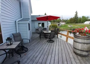 Georgian Bay Riverside Retreat - Image 5