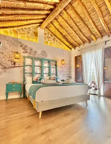 Village house with amazing pool - Image 5