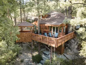Cedar Treehouse Idyllwild~Near Town~Stunning Views - Image 2