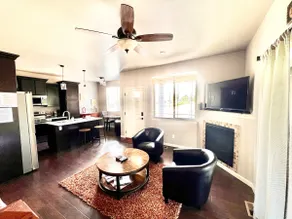 NEW cozy house w/garage in CentralGreeley - Image 3