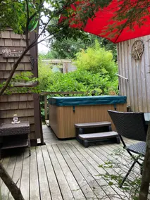 Forest Suite Ucluelet Whirlpool Haustierfreundlich - Image 4