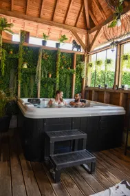 Cozy house with private hot tub, south-facing terrace - Image 4
