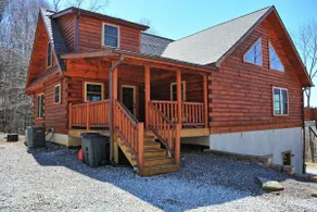 Spacious 3-Bedroom Cabin in Creston, NC - Image 3