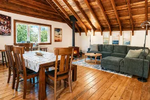 Villa Mimosa~Easy Walk to Russian River~Hot Tub~Dogs~Sun~S'mores~Summer Fun! - Image 2