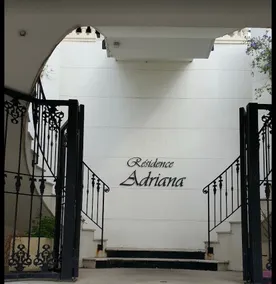 Cinema room - 4 people - Terrace - air cond -wifi - Image 2